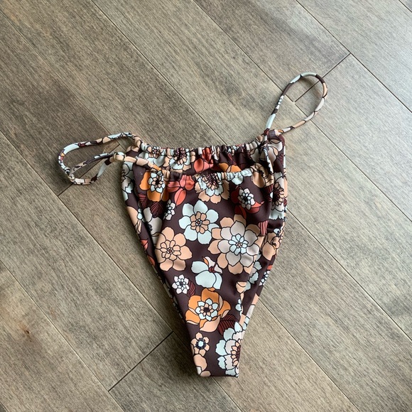 Skatie swim BOBBI bottoms - Picture 2 of 3